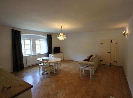 . | Pronájem bytu, 2+kk, 45 m²