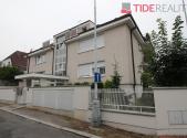 Pronájem bytu, 4+kk, 140 m²