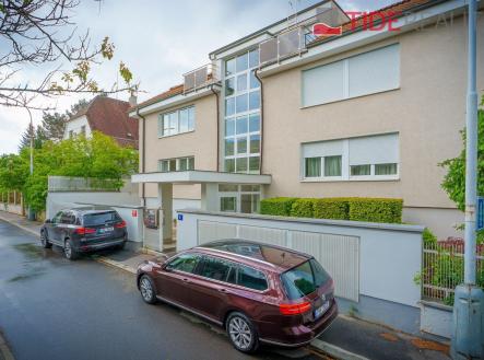 . | Pronájem bytu, 4+kk, 140 m²