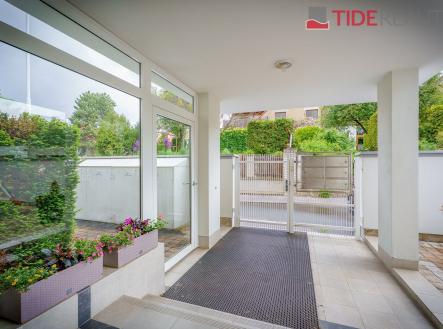 . | Pronájem bytu, 4+kk, 140 m²