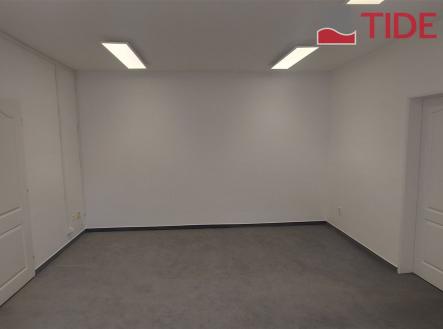 . | Pronájem - kanceláře, 112 m²