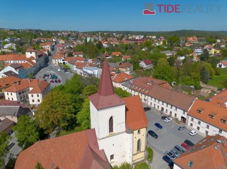 . | Prodej - nájemní dům, 556 m²