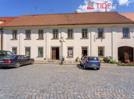 . | Prodej - nájemní dům, 556 m²