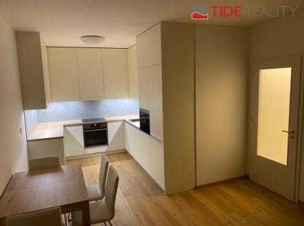 . | Pronájem bytu, 2+kk, 60 m²