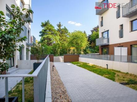 . | Pronájem bytu, 2+kk, 60 m²