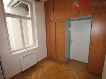 . | Pronájem bytu, 2+kk, 45 m²