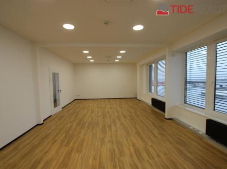 . | Pronájem - kanceláře, 559 m²