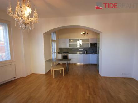 . | Pronájem bytu, 3+kk, 90 m²