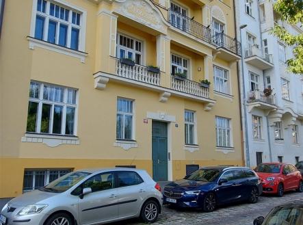 . | Pronájem bytu, 4+kk, 100 m²