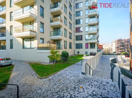 . | Prodej bytu, 2+kk, 66 m²