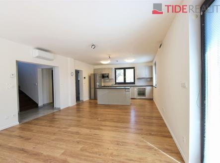 . | Pronájem - dům/vila, 156 m²