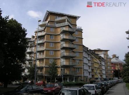 . | Pronájem bytu, 4+kk, 190 m²