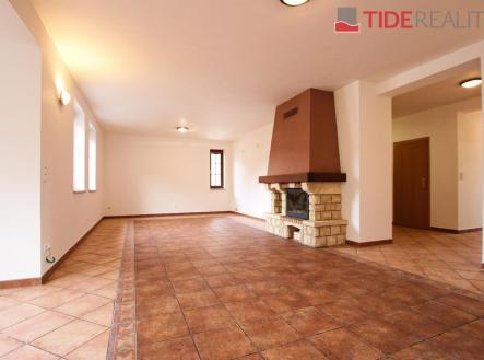 . | Pronájem - dům/vila, 350 m²