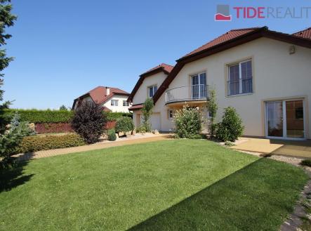 Pronájem - dům/vila, 290 m²