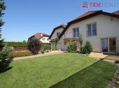 Pronájem - dům/vila, 290 m²