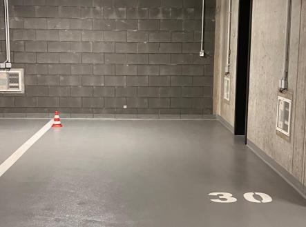 . | Pronájem - malý objekt/garáž