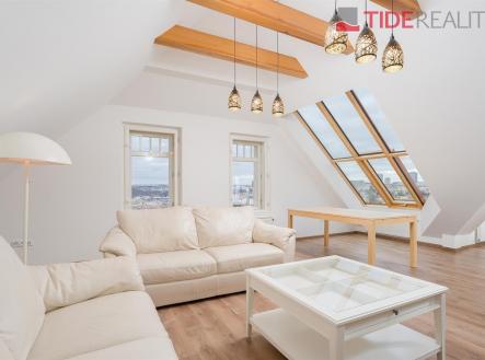. | Pronájem bytu, 4+kk, 140 m²