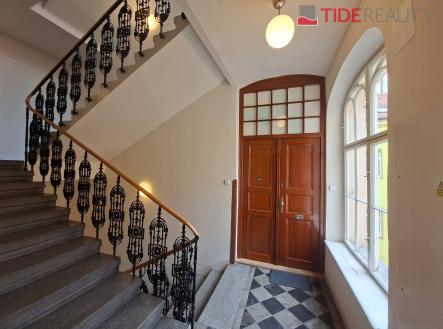 . | Pronájem bytu, 2+1, 70 m²