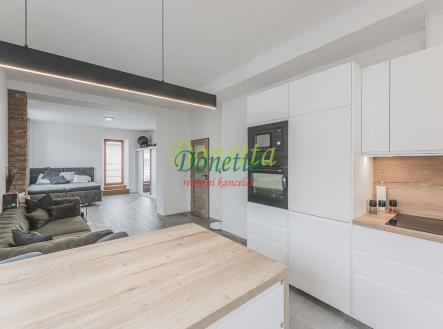 1.jpg | Pronájem bytu, 1+kk, 46 m²