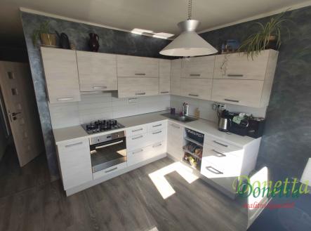 1-kuchyn.jpg | Pronájem bytu, 3+1, 78 m²