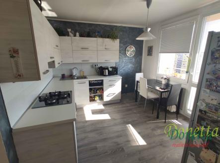 2-kuchyn.jpg | Pronájem bytu, 3+1, 78 m²