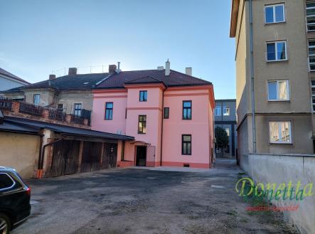 3-dum.jpg | Pronájem - kanceláře, 37 m²