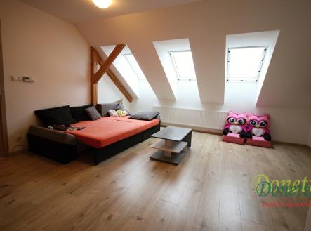 1-1.jpg | Pronájem bytu, 2+kk, 77 m²