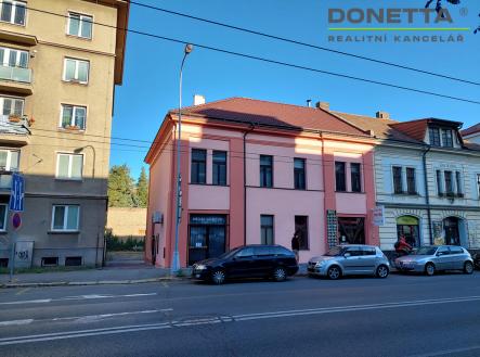 3-dum.jpg | Pronájem - kanceláře, 14 m²
