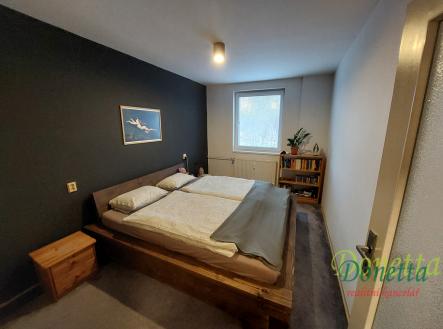 4-loznice.jpg | Prodej bytu, 2+kk, 52 m²