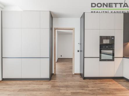 10.jpg | Prodej bytu, 2+kk, 81 m²