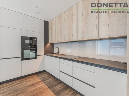 Prodej bytu, 2+kk, 81 m² obrázek