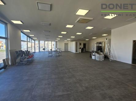 20260409-105312.jpg | Prodej - obchodní prostor, 1 000 m²