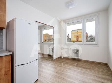 Pronájem bytu, 3+1, 77 m²