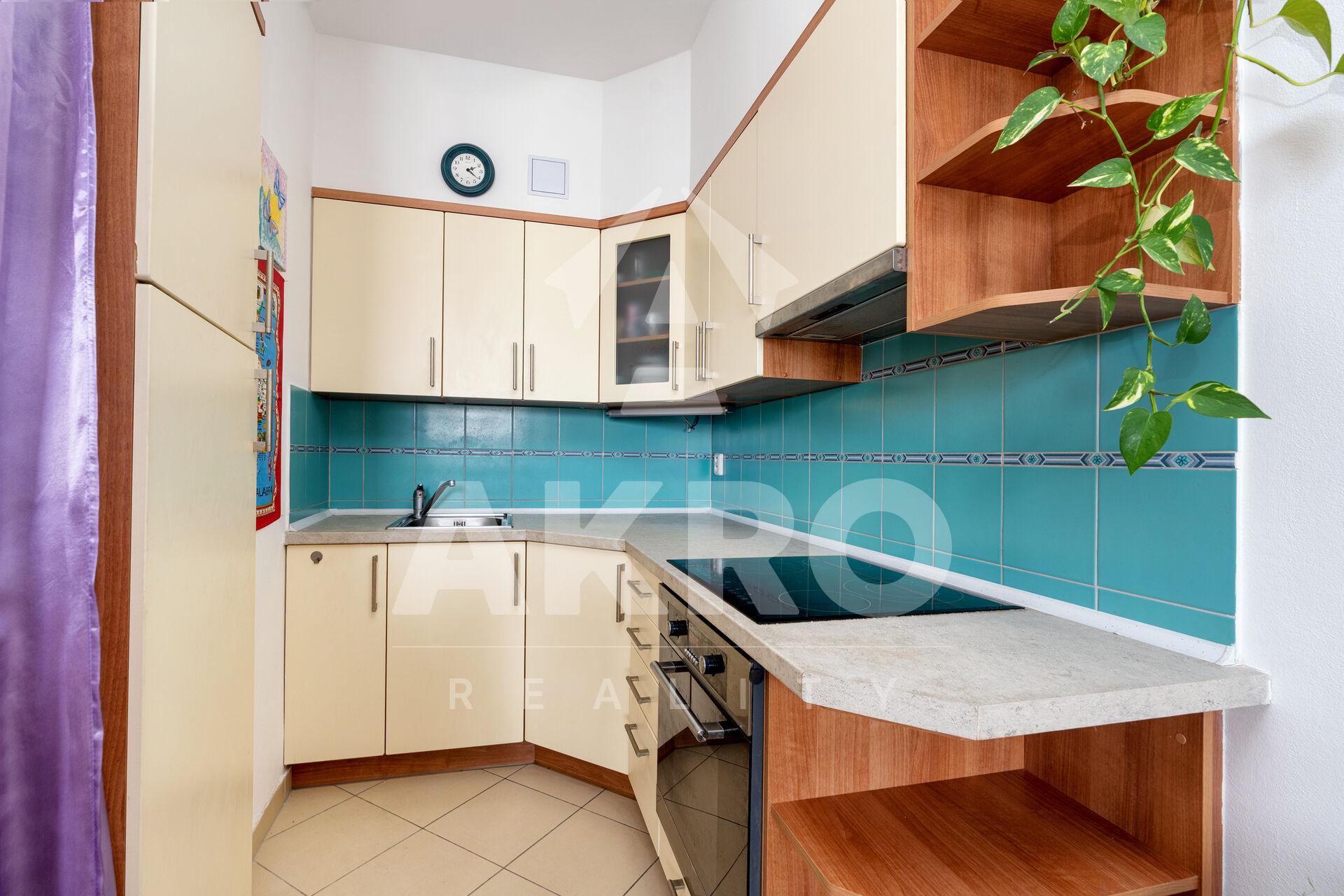 Prodej bytu v osobním vlastnictví 1+kk 45m2 s balkonem Praha 9 Nademlejnská