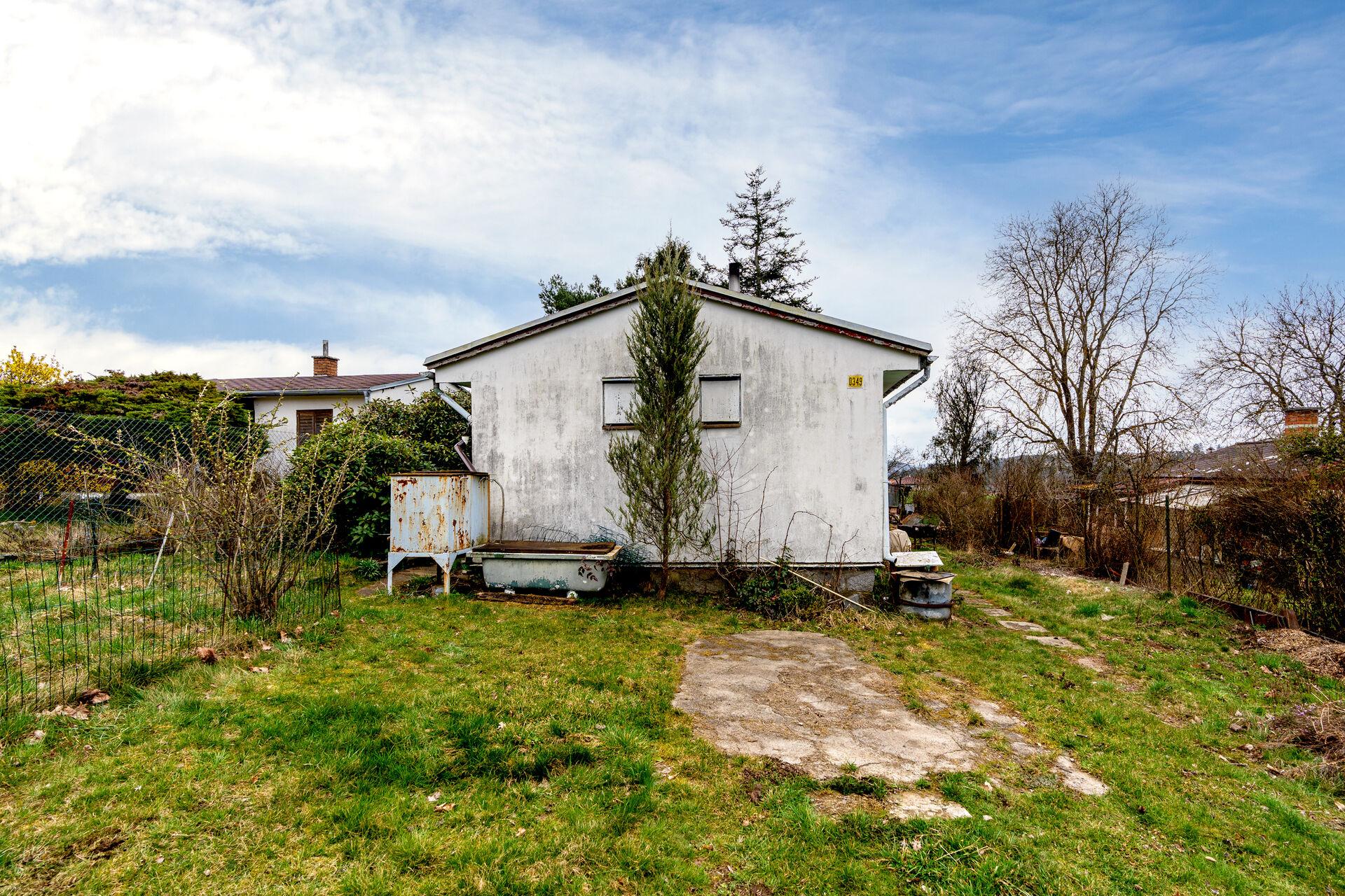 Prodej stavebního pozemku 480m2m Praha východ Hrusice