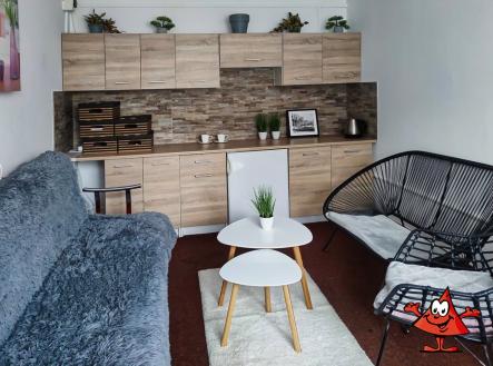 Pronájem kanceláře Praha 8 Troja Bohnice Pomořanská - interier II s nábytkem | Pronájem - kanceláře, 12 m²