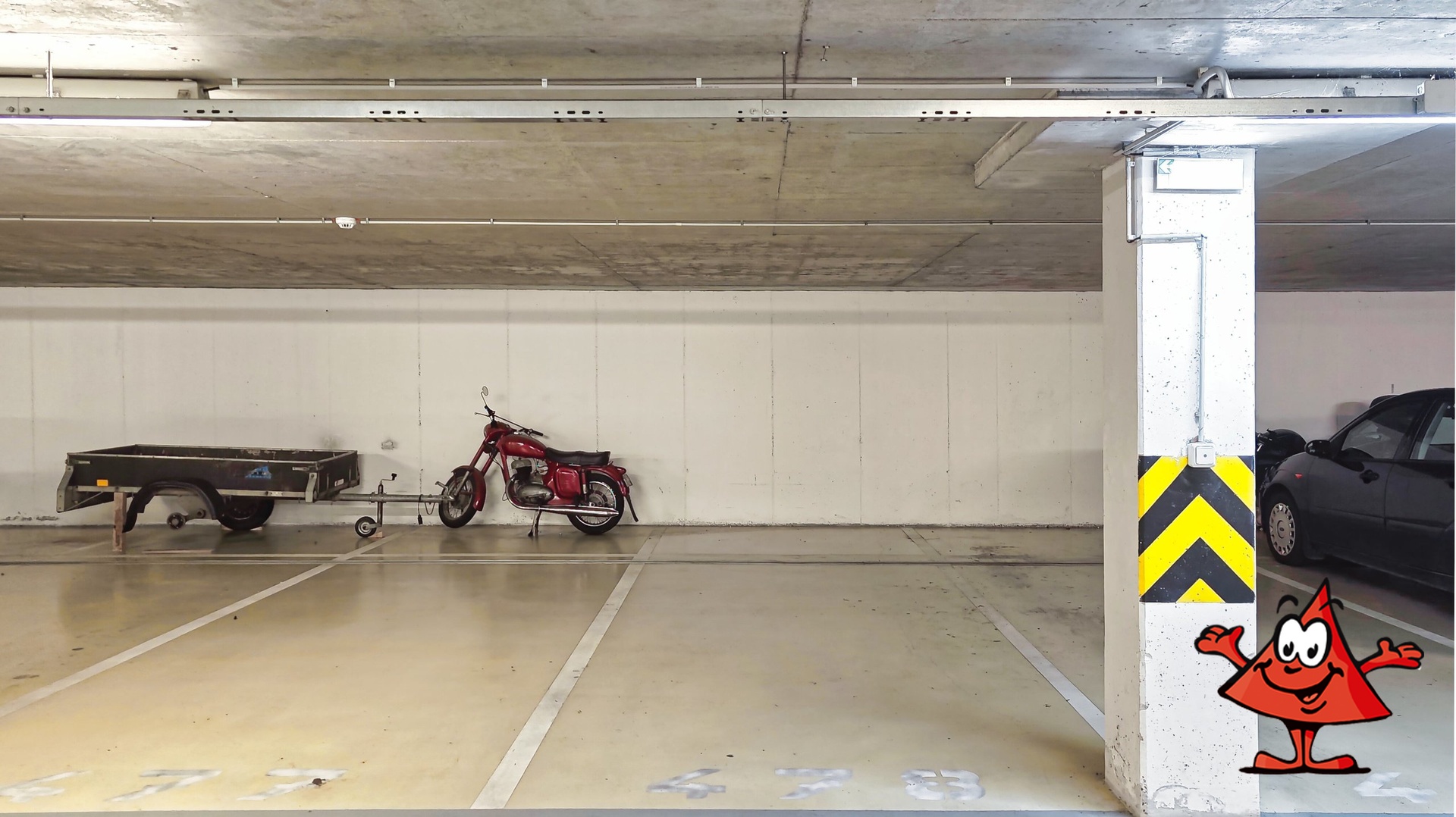 Pronájem garážového stání Praha 8 Hnězdenská - místo