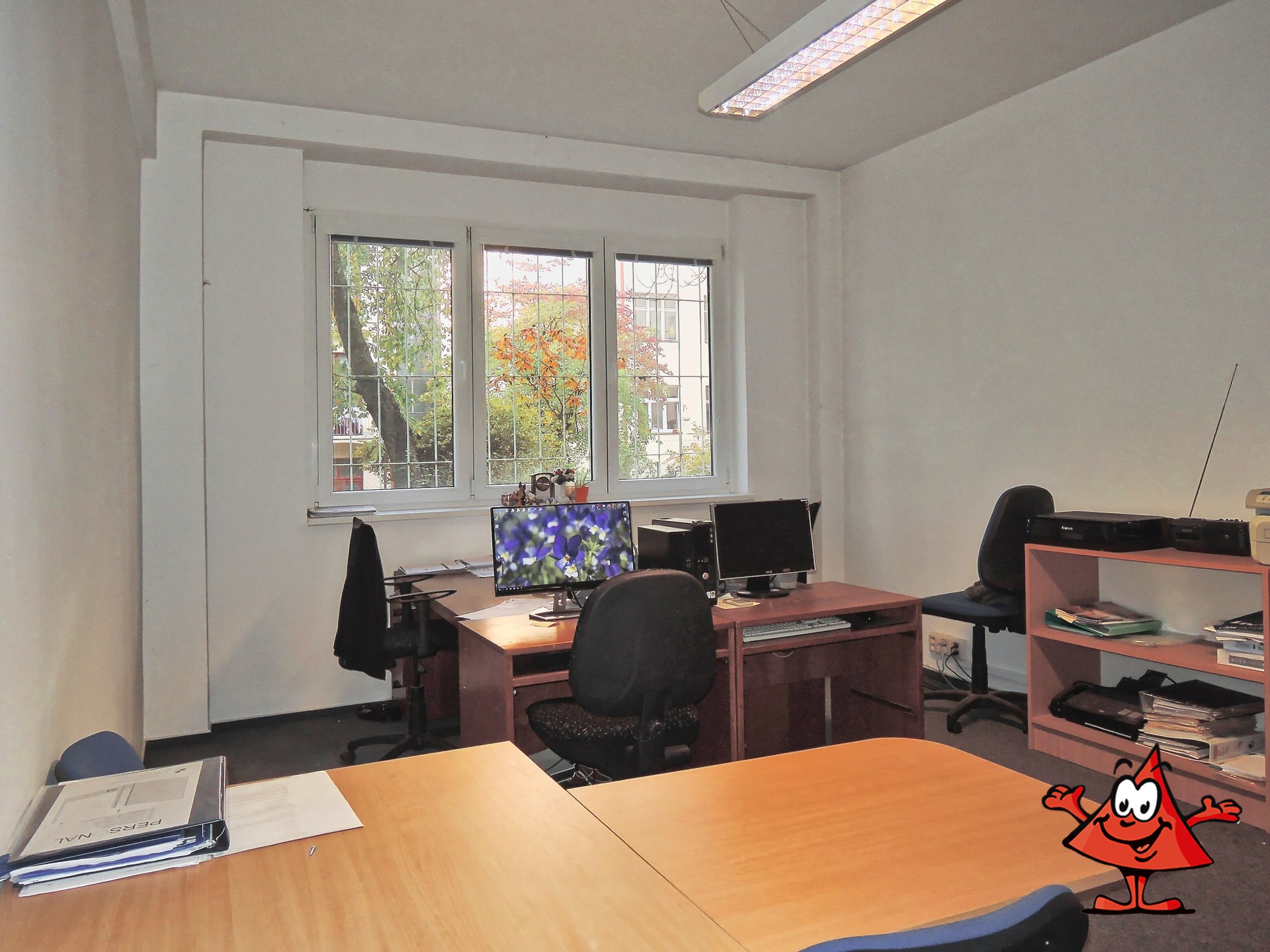 Pronájem kanceláře Praha 3 Vinohrady Lucemburská - se zařízením