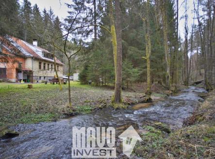 DSC07008_inzer | Prodej - zemědělský objekt, 8 052 m²