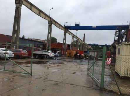 Pronájem - skladovací prostor