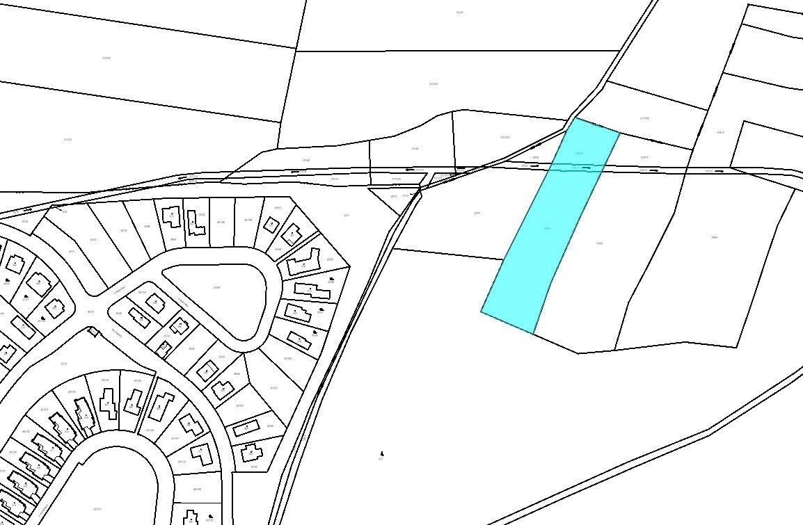 Prodej pozemku 7.157 m2 v Tachlovicích, Praha-západ