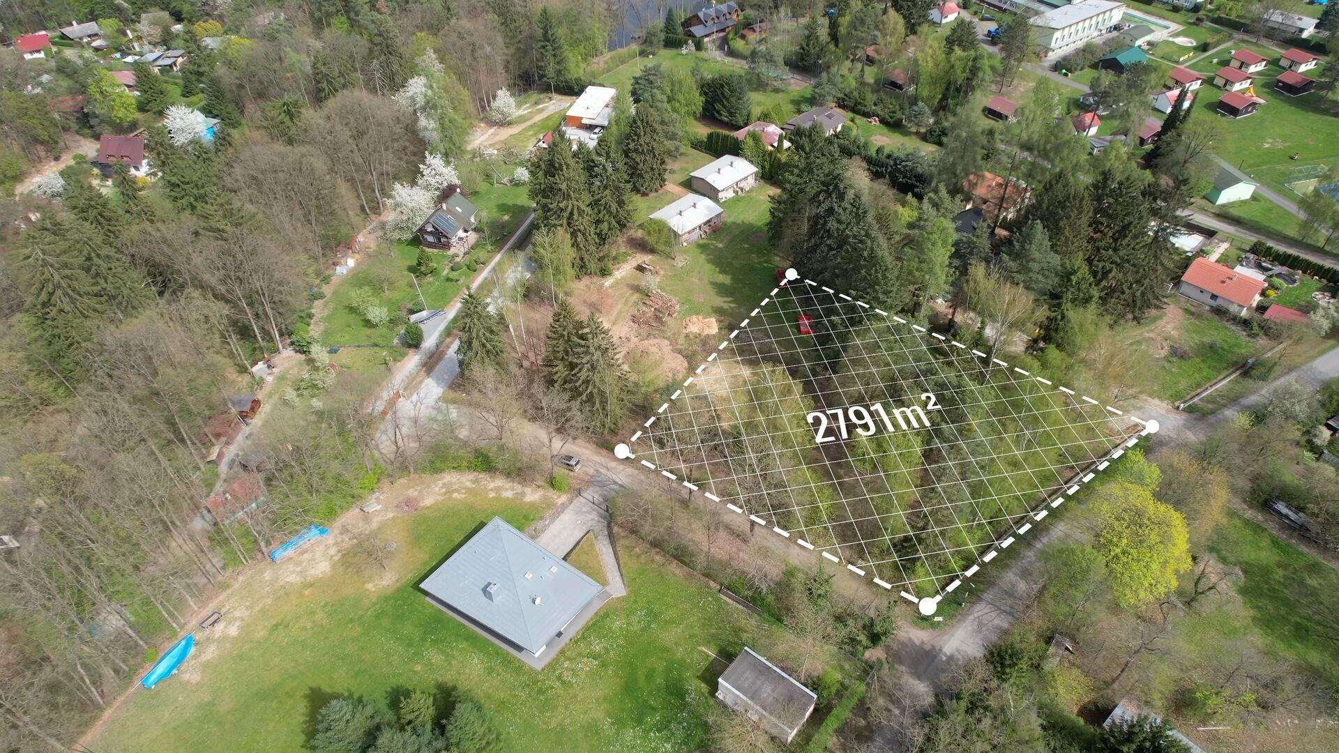 Prodej stavebního pozemku  2791 m2, Stará Živohošť