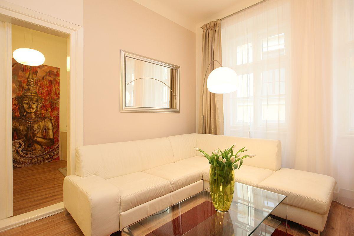 Prodej bytu 2+1, 64 m2, Praha 1, Staré Město, Liliová