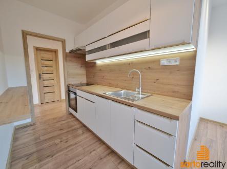 Pronájem bytu, 2+1, 50 m² obrázek