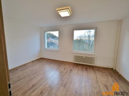 P1009127 | Pronájem bytu, 2+1, 50 m²
