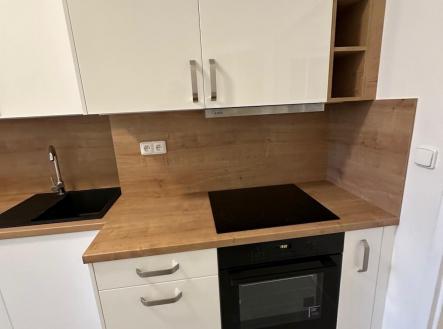 . | Pronájem bytu, 2+1, 62 m²
