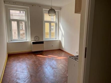 . | Pronájem bytu, 2+kk, 42 m²