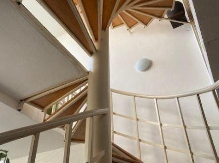 . | Prodej - dům/vila, 461 m²