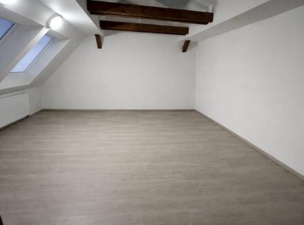 . | Pronájem bytu, 2+kk, 81 m²