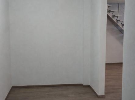 . | Pronájem bytu, 2+kk, 81 m²